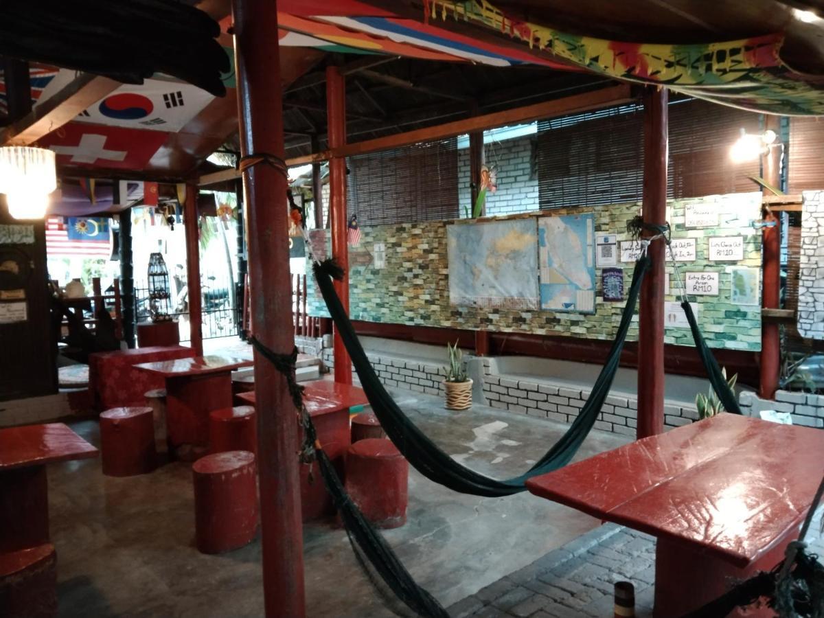 ホテル Nazri Nipah Camp Pangkor カンポン・トゥルッ・ニパ エクステリア 写真