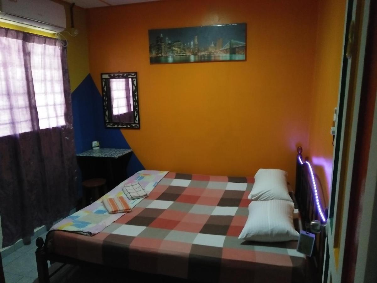 ホテル Nazri Nipah Camp Pangkor カンポン・トゥルッ・ニパ 部屋 写真