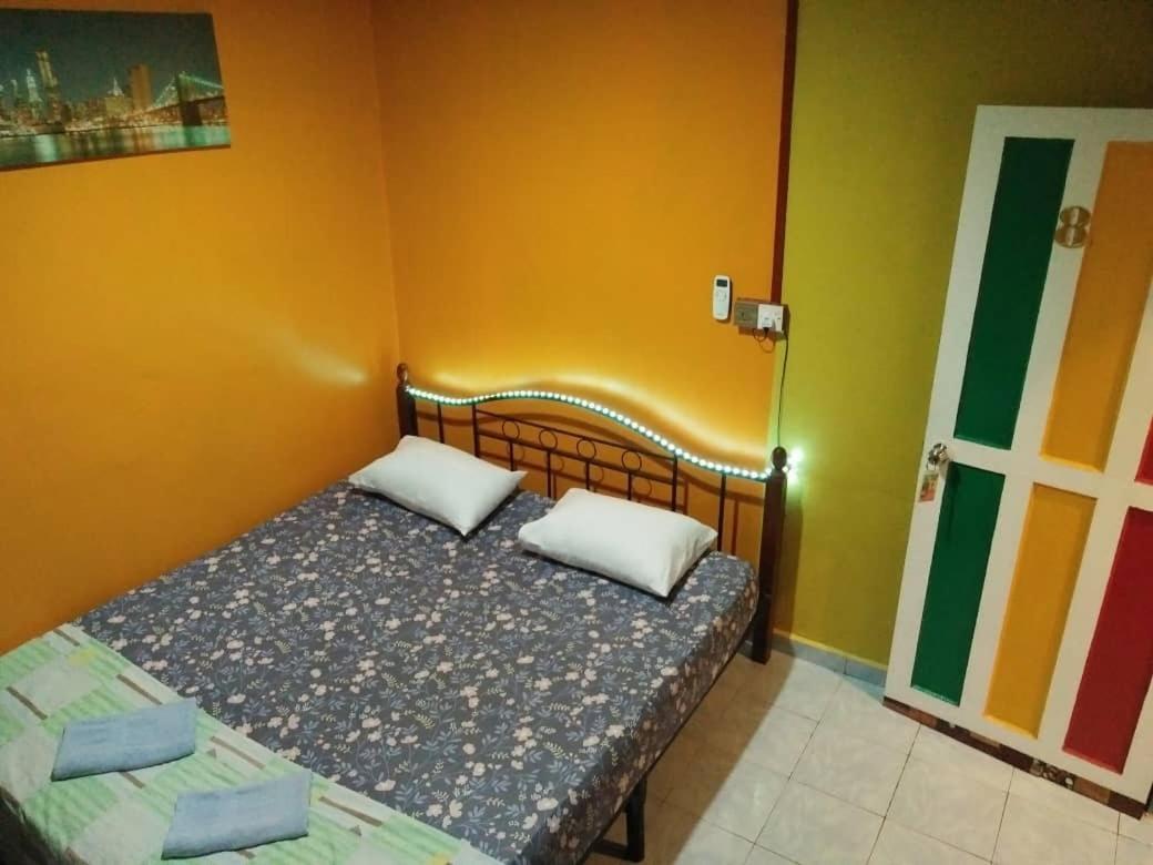 ホテル Nazri Nipah Camp Pangkor カンポン・トゥルッ・ニパ 部屋 写真