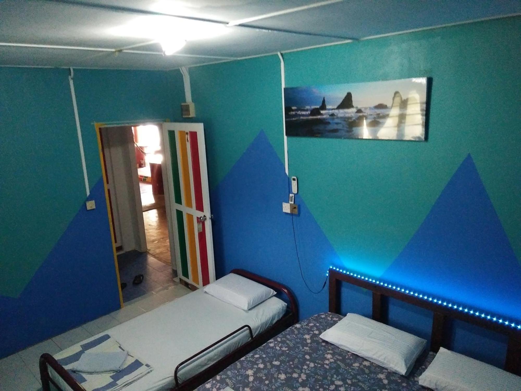 ホテル Nazri Nipah Camp Pangkor カンポン・トゥルッ・ニパ 部屋 写真